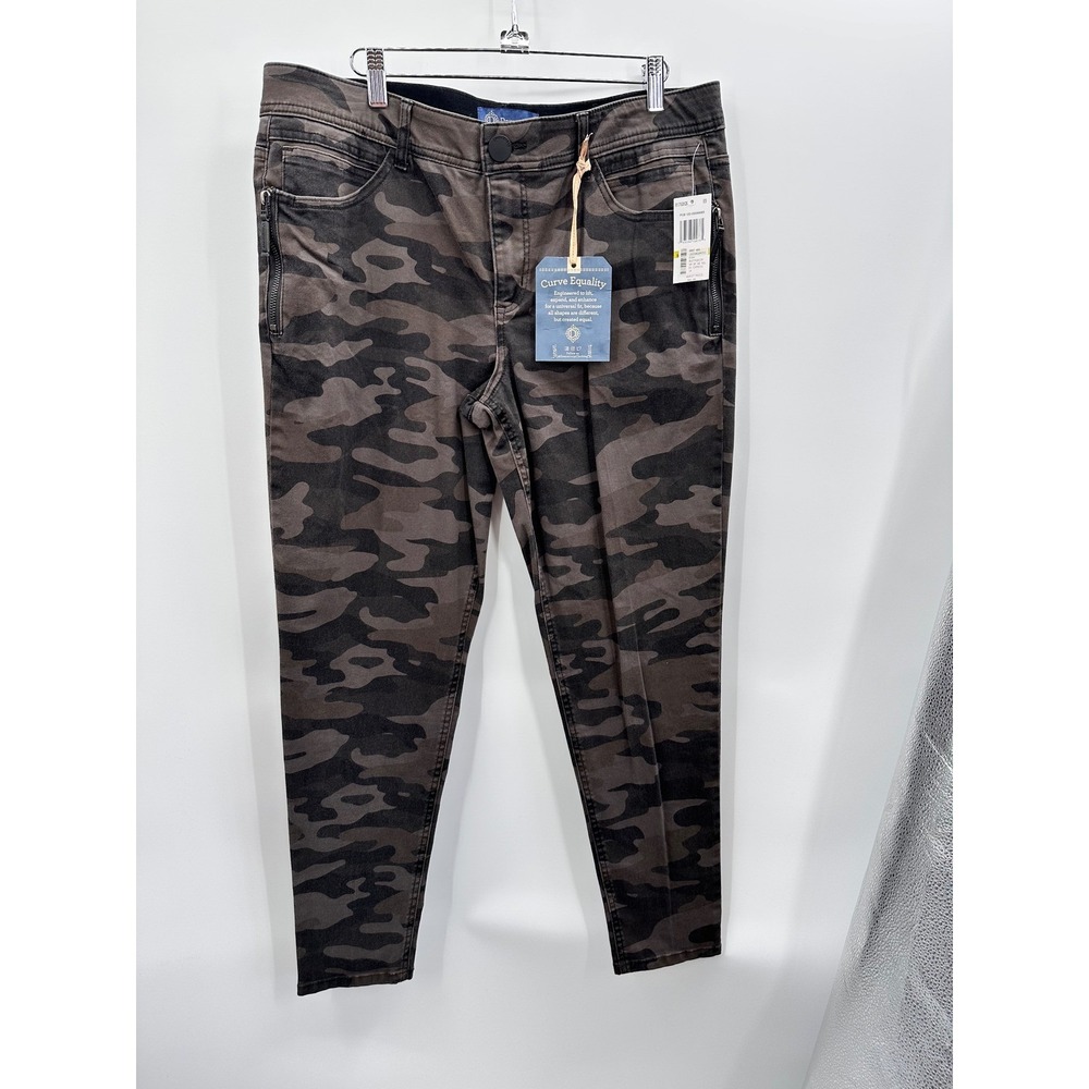 NWT Democracy Absolution Booty Lift Jegging Espresso Camo Pants‎ Women's Size 14